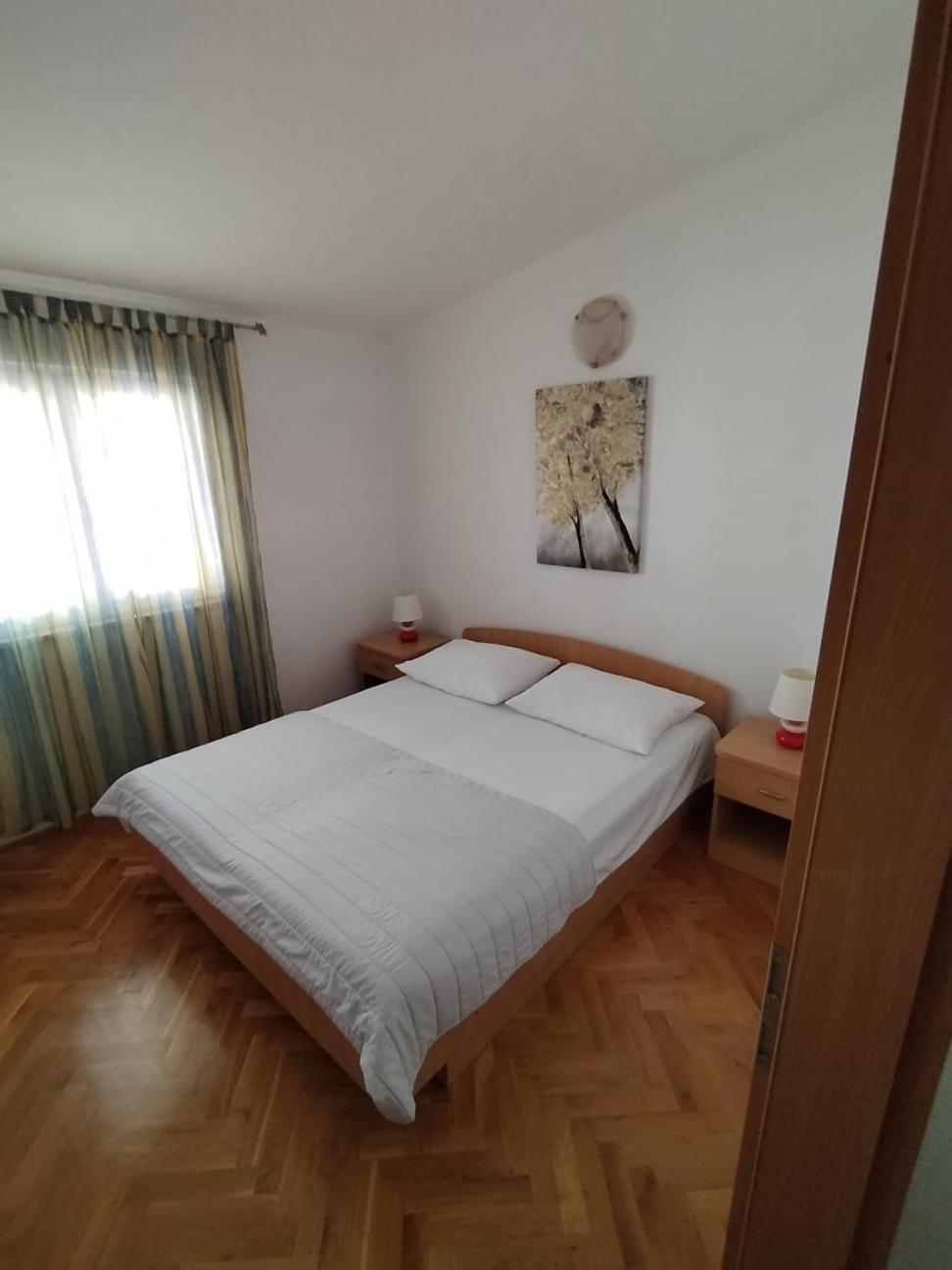 Apartmani Ljubo Primošten Exteriör bild
