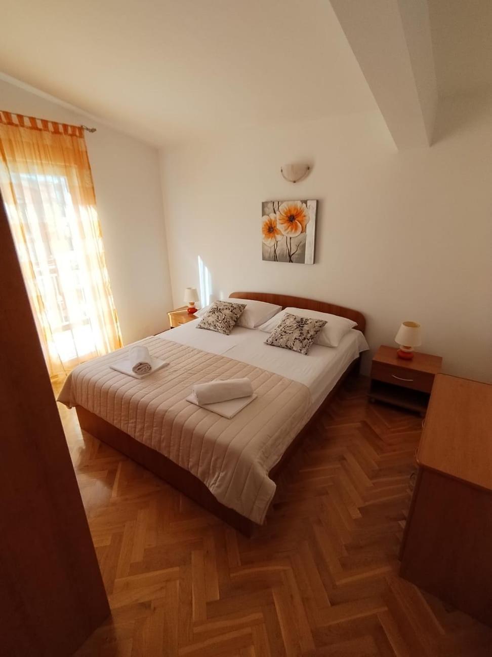 Apartmani Ljubo Primošten Exteriör bild