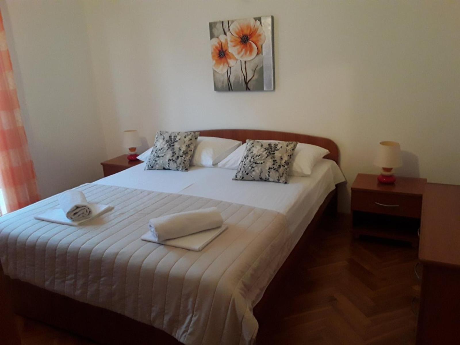 Apartmani Ljubo Primošten Exteriör bild