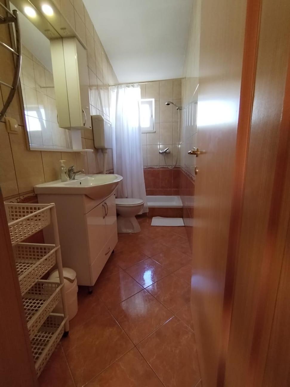 Apartmani Ljubo Primošten Exteriör bild