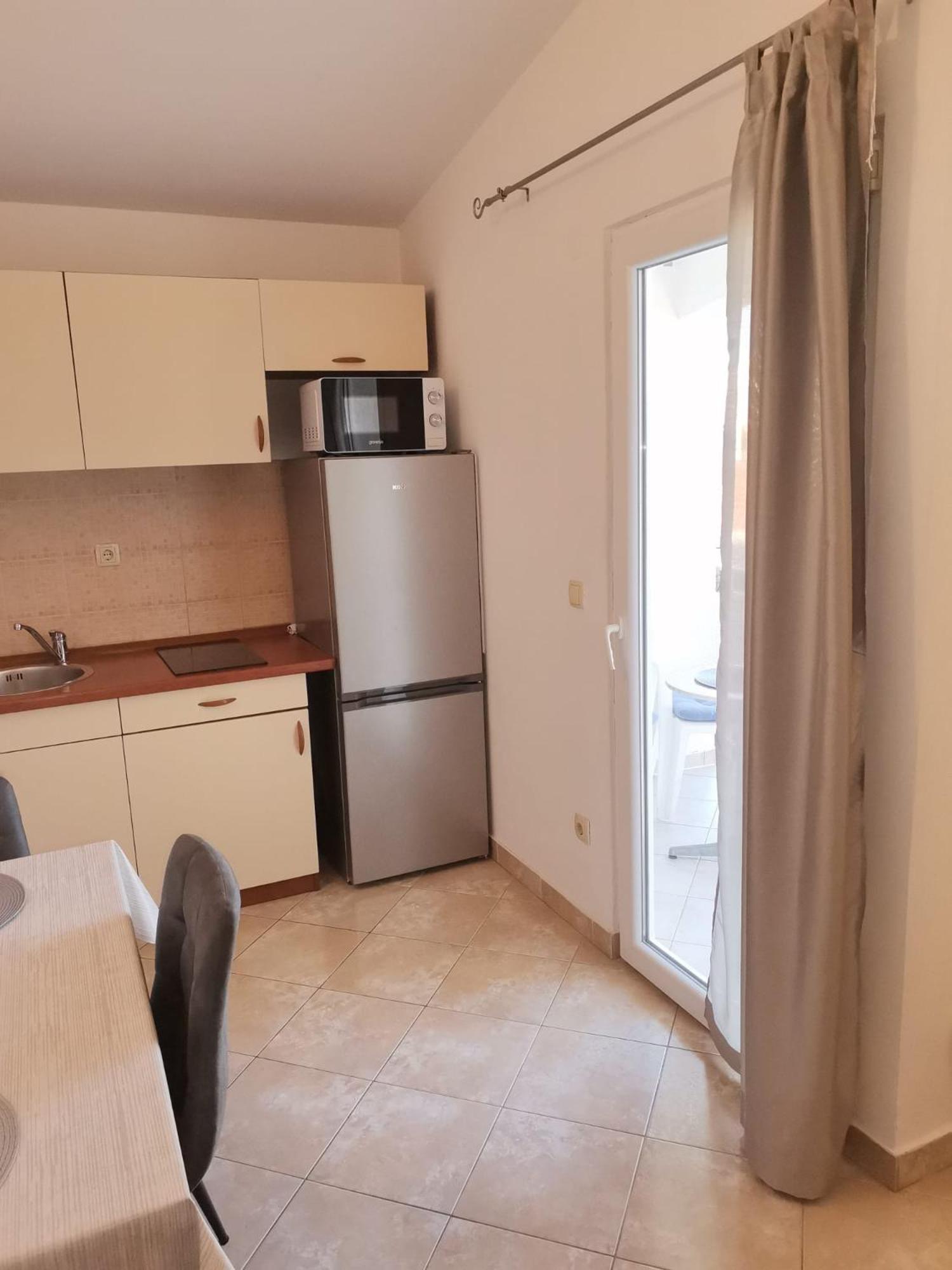 Apartmani Ljubo Primošten Exteriör bild