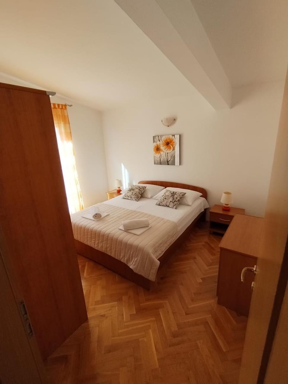 Apartmani Ljubo Primošten Exteriör bild