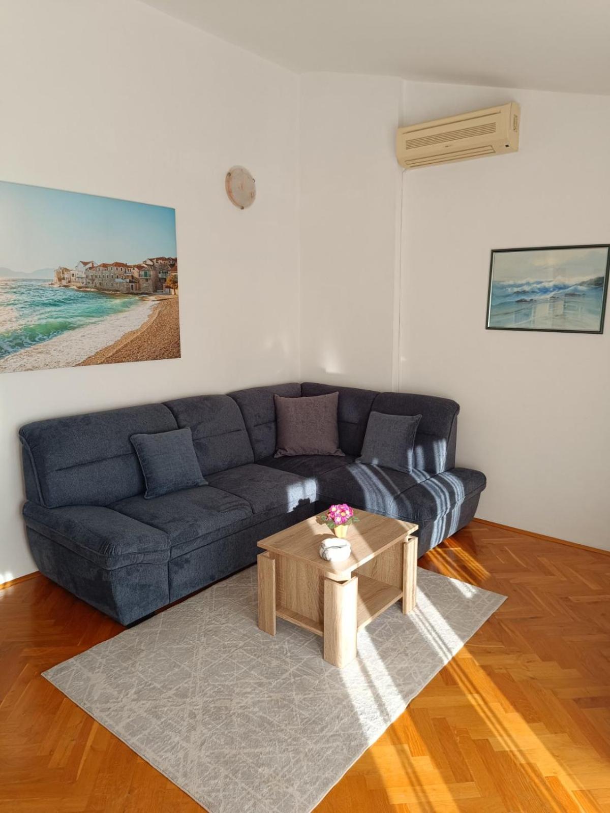 Apartmani Ljubo Primošten Exteriör bild