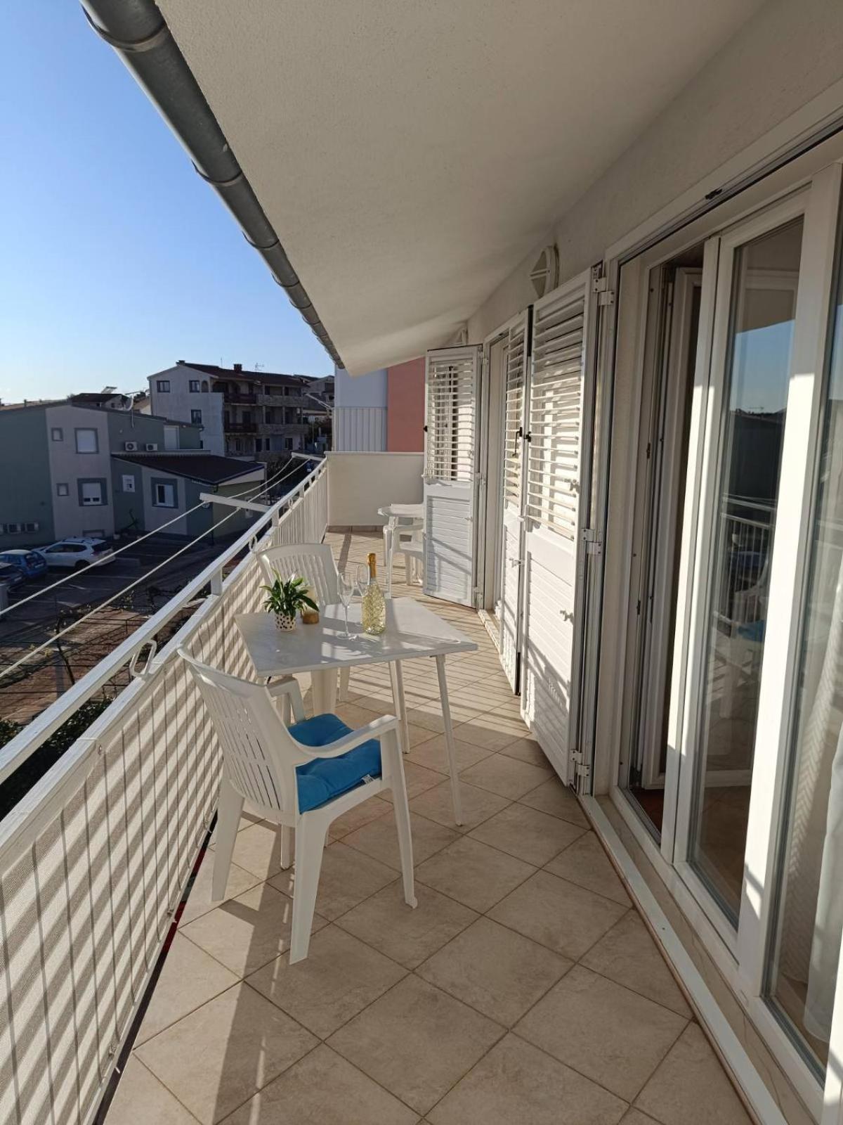 Apartmani Ljubo Primošten Exteriör bild