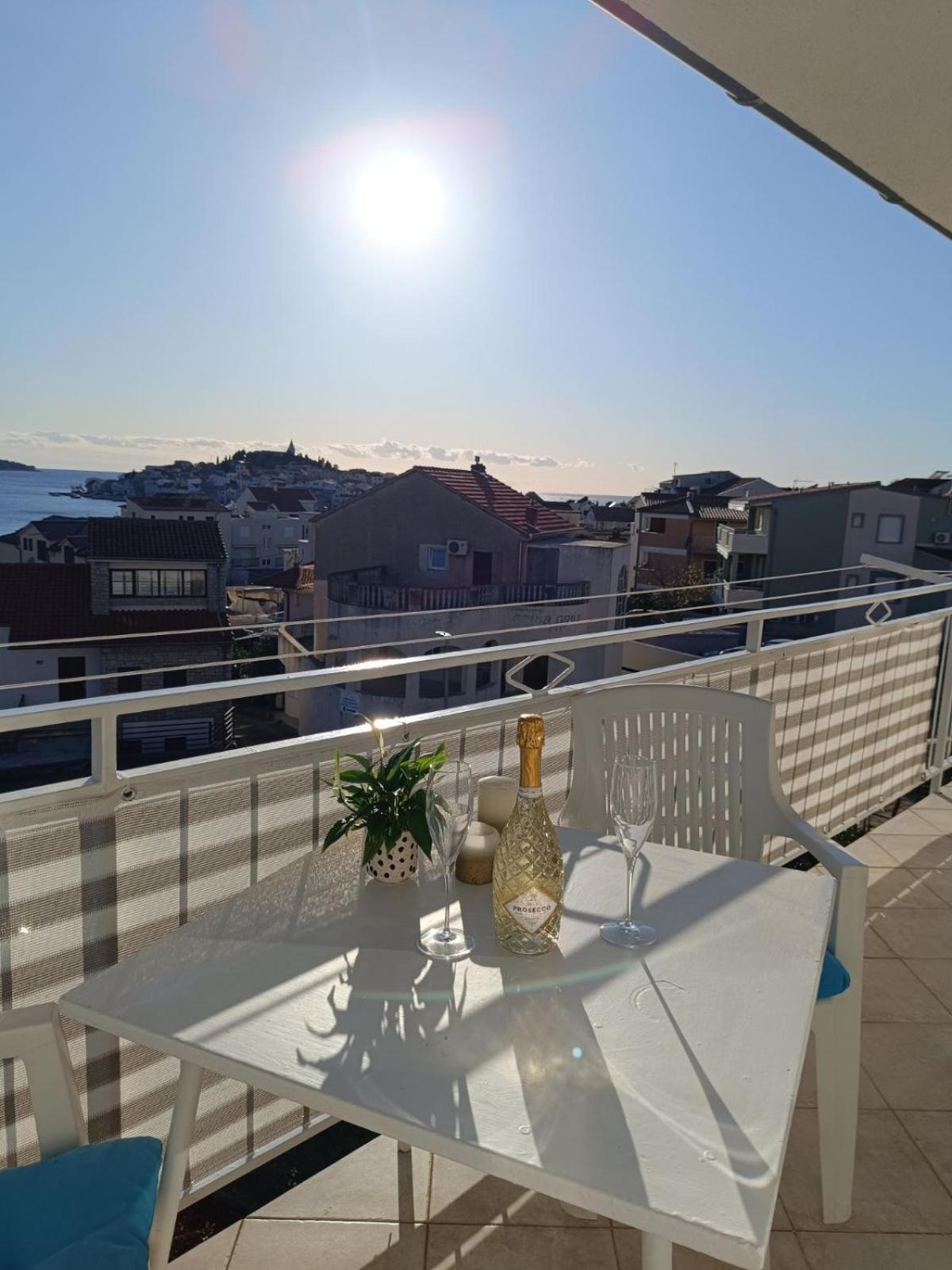 Apartmani Ljubo Primošten Exteriör bild