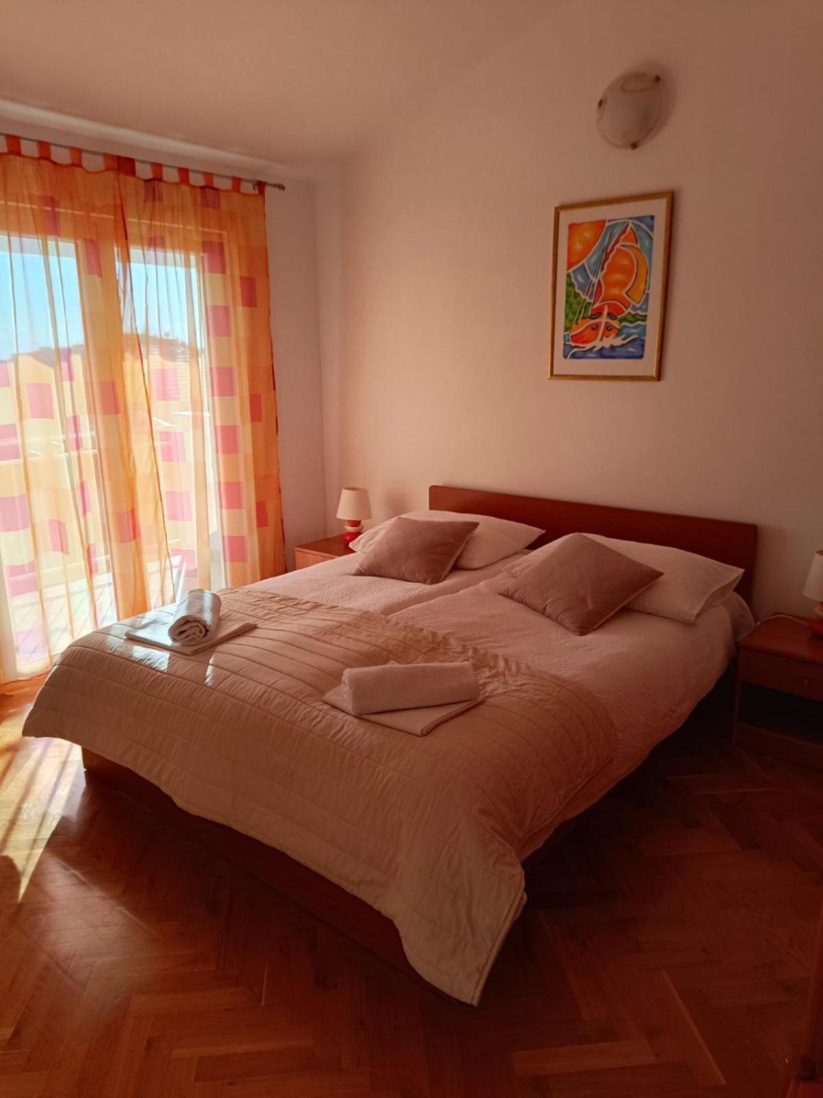 Apartmani Ljubo Primošten Exteriör bild